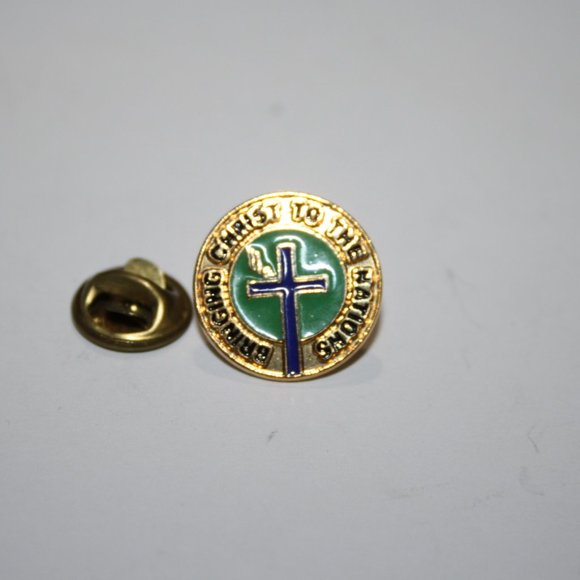 🌍💙 Vintage “Bringing Christ to the Nations” Lapel Pin · .75" 💙🌍 - Picture 4 of 4